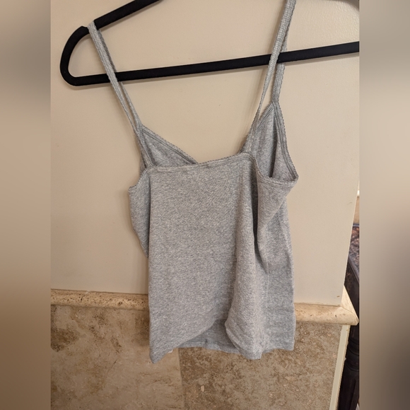 Aritzia TNA v-neck tank top - Picture 7 of 7